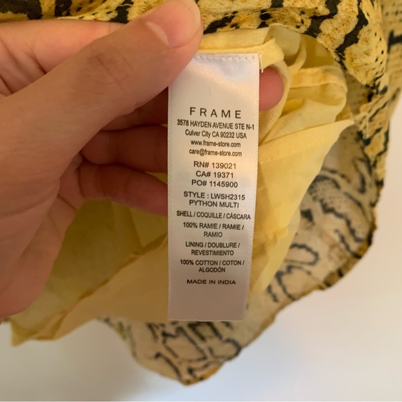 Women’s FRAME Ramie Cotton Blend Snakeskin Print Off Shoulder Blouse Size Large - Picture 9 of 14